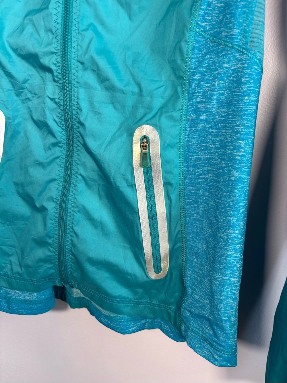 lululemon athletica Teal Hybrid Running Performance Athletic Zip Jacket Size 4 - Picture 2 of 7